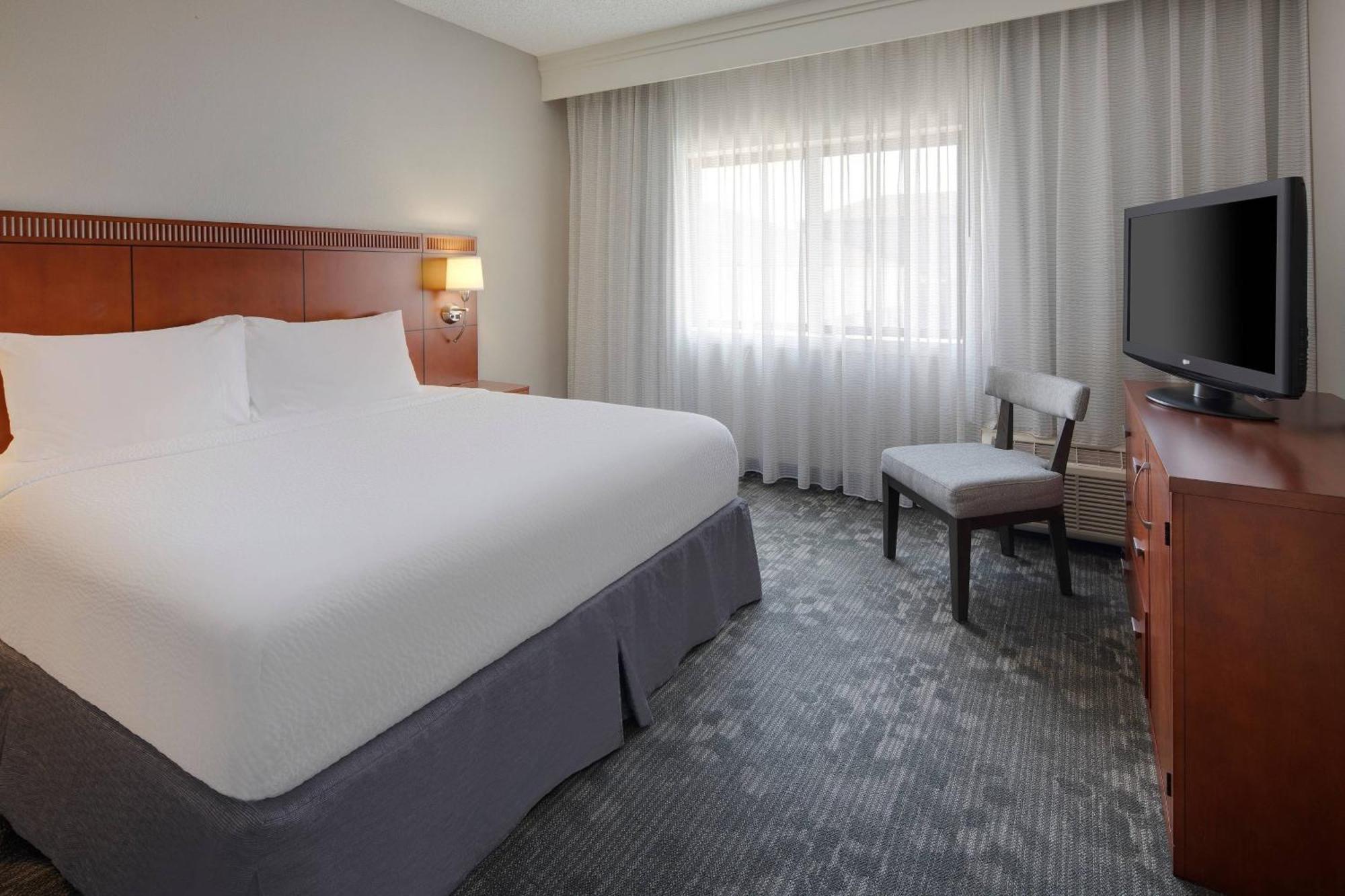Courtyard Dallas Addison Midway Zewnętrze zdjęcie
