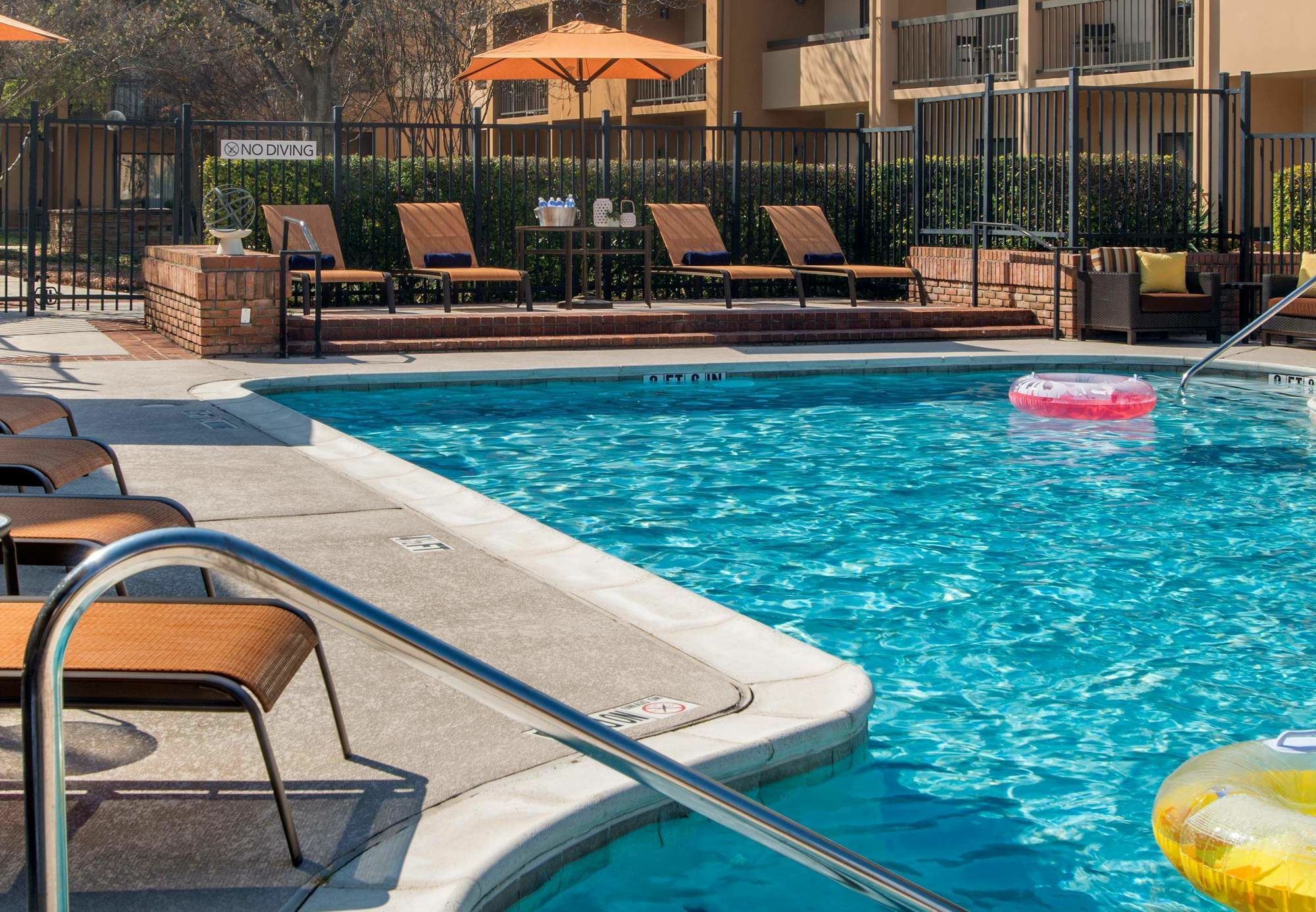 Courtyard Dallas Addison Midway Zewnętrze zdjęcie
