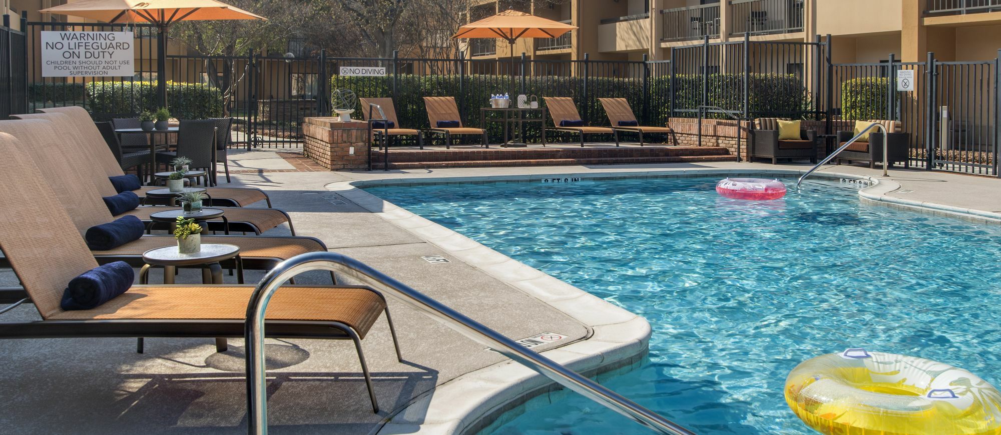 Courtyard Dallas Addison Midway Zewnętrze zdjęcie